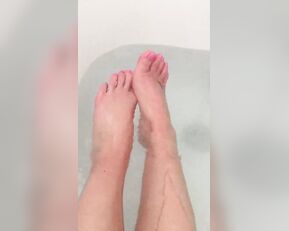 Tiffanymfc, Tiffany James, MissTiff - Feet Pink Toenails Toe Fetish
