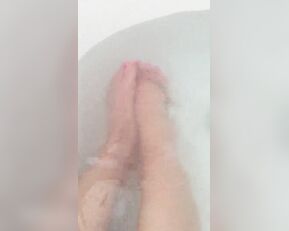 Tiffanymfc, Tiffany James, MissTiff - Feet Pink Toenails Toe Fetish