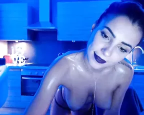 CrazyM_ MissKreazy Oil & Shower Show - MFC CrazySySy Webcam Video