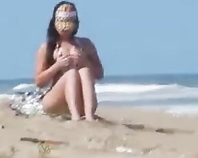 Emanuelly Raquel Masturbating public beach - onlyfans free porn