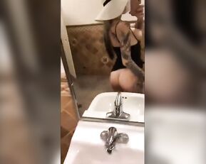 Jessica Payne public bathroom pussy masturbation snapchat free