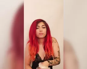 Ashleejuliet cute tattooed princess eats popcorn ManyVids Free Porn Videos