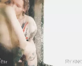 Keokistar bathroom mykinkydope – amateur lesbians, licking skinny women