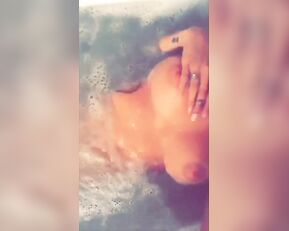 Jayda Kay quick bathtub teasing snapchat free