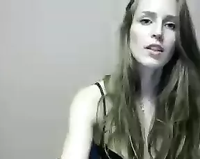 So pretty asian girlfriend make a hell of a blowjob with mouth cumshot,enjoy