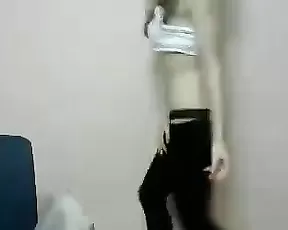 So pretty asian girlfriend make a hell of a blowjob with mouth cumshot,enjoy