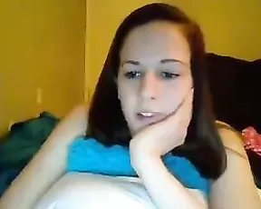 Enjoy a loveliness brunette puertorrican female my friends,fun with her ass