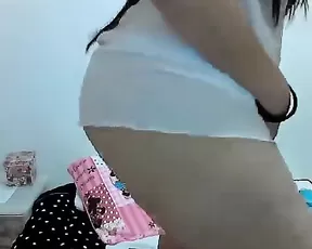 Busty chick sucking in the bathroom