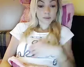 Very hairy cunt dildoed