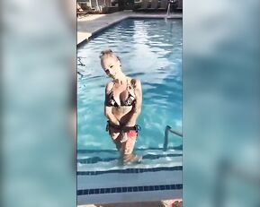 Jessica Payne swimming pool quick show snapchat free