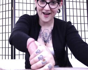 Tattooed CamilleBlack Tinder Date Jerked Off - ManyVids MFC