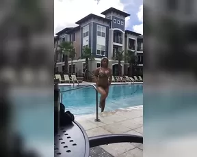 Crystina Rossi Pool ManyVids Free Porn Video