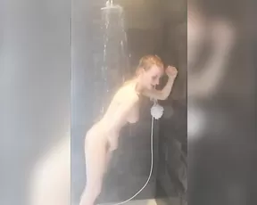 WildestKitten Shower Wet Pussy Masturbating MFC webcam porn