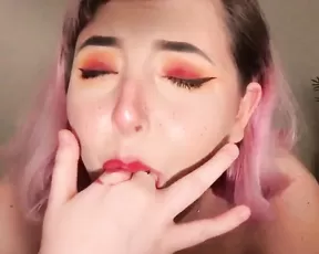 Preciovs Princesss Messy fingering suck - onlyfans free porn