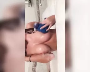 Alexx (Sasha) Wonderr bath room show snapchat free