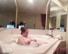 Kaylee holly bath time belly voyeur – amateur bath room fetish, BBW