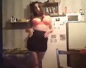 So pretty brunette girlfriend make awezone webcam sex fun show,enjoy