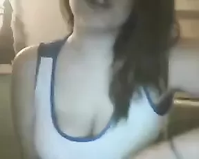 Bald MILF cunt needs a toy
