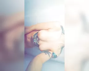 Taylor White shower ass teasing snapchat free