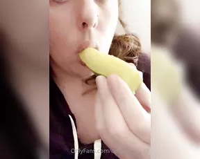 Curvyginger88 i love pickles especially this particularly thick o xxx onlyfans porn videos