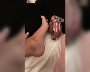 Footbaddie-26-06-2019-7985086-new_clip_chastity_cage_foot_tease_on_my_sub xxx onlyfans porn livesex
