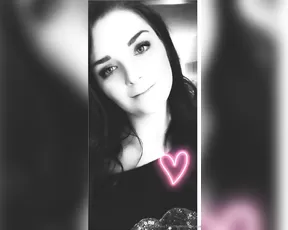 Themistresskatya good_boys_and_gurls_sent_me_a_valentine_s_love_note_today._they_expressed_their_love_and_g xxx onlyfans porn livesex1
