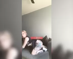 Princess Pineapple smoke & tease on couch snapchat premium porn livesex1
