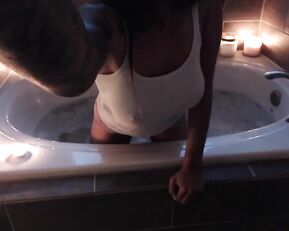 Alexis Zara Bath Time Wet Titty Tease | ManyVids Free Porn Livesex1
