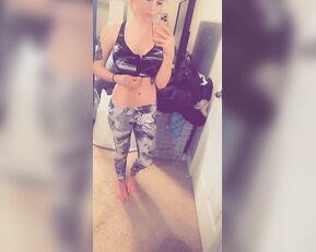 khaleesi_rosie Post workout selfies show chat live porn