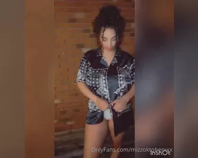 mizzoktoberxxx Strip tease who didn t see this Ask for full video show chat live porn