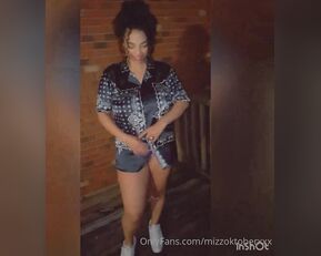 mizzoktoberxxx Strip tease who didn t see this Ask for full video show chat live porn