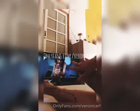 veronicarf Masaje en los pies mientr show chat live porn