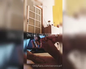 veronicarf Masaje en los pies mientr show chat live porn