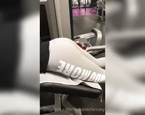 nathaliesfantasy gym time show chat live porn