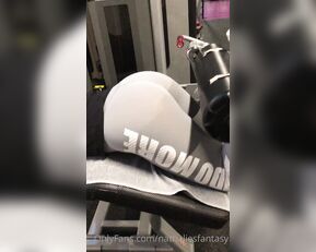 nathaliesfantasy gym time show chat live porn