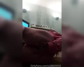 u28839592 Play with my pussy and ass before bed show chat live porn