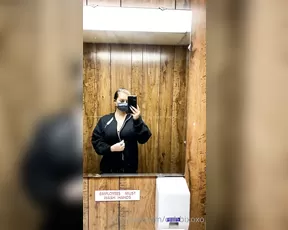 cubbixoxo 23 04 2021 gas station flashes show chat live porn