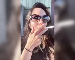 quinnlivid show chat live porn
