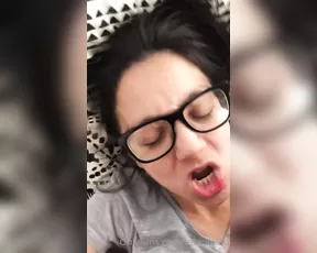caseymelb 31 12 2020 Cum on my face show chat live porn