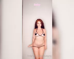 lilbabymj little preview of a strip tease coming to your DMs tonig show chat live porn