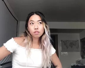 alaskafornia gonna do a topless Q A for viewers only sim show chat live porn