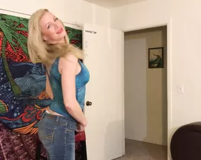 serenesiren your girlfriend strips and rides dildo show chat live porn