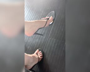 misslorin A little heel dangle to drive you crazy show chat live porn