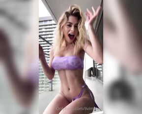 liviblondie Playful tease till I'm completely naked on a balcony show chat live porn