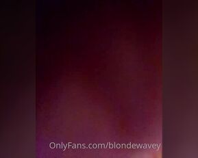 blondewavey I love being naked show chat live porn