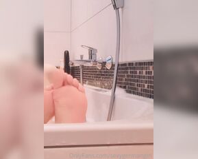 sexygermangirl 29 12 2020 For my feet lovers I love to xxx my feet too W show chat live porn