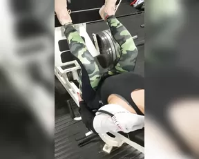 yourstep mom_Little leg press action_9407738 show chat live porn