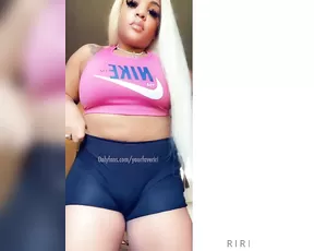 weloveriri wanna just bite it show chat live porn