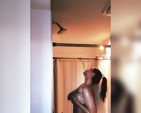 sitapayette Morning shower show chat live porn