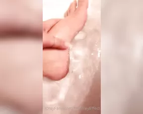 therileyeffect Sweet clean toes show chat live porn